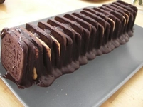 Kakaolu Bisküvili Pasta Tarifi ve Malzemeleri Kakaolu Bisküvili Pasta Tarifi ve Malzemeleri